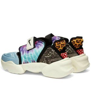 W Nike Aqua Rift Sail/Black-Sail-Aqua Star sz 8.5